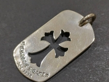クロムハーツ シルバー925 カットアウトクロス ラージ ドッグタグ 買取実績です。