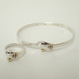 ティファニーの925×750 フック&アイ バングル･リング 計2点の買取実績です。