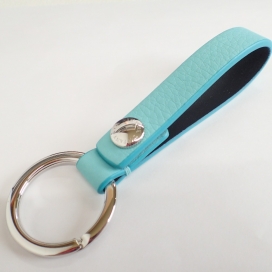 ティファニーのティファニーブルー スナップ ループ キーチェーンの買取実績です。