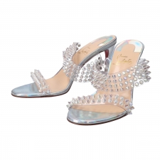 浜松でCHRISTIAN LOUBOUTINを買取。スパイクスタッズ サンダルを買取りました。状態は若干の使用感がある中古品です。