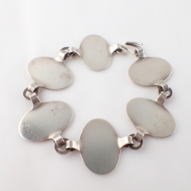 ジョージジェンセンの141A Nanna Ditzel Bracelet シルバーブレスレットの買取実績です。