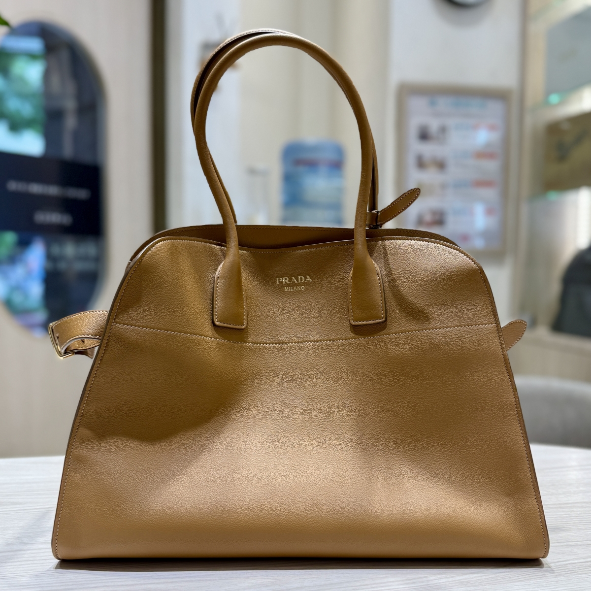 渋谷でプラダを買取。を買取りました。1BG517、ソフトグレインレザーの