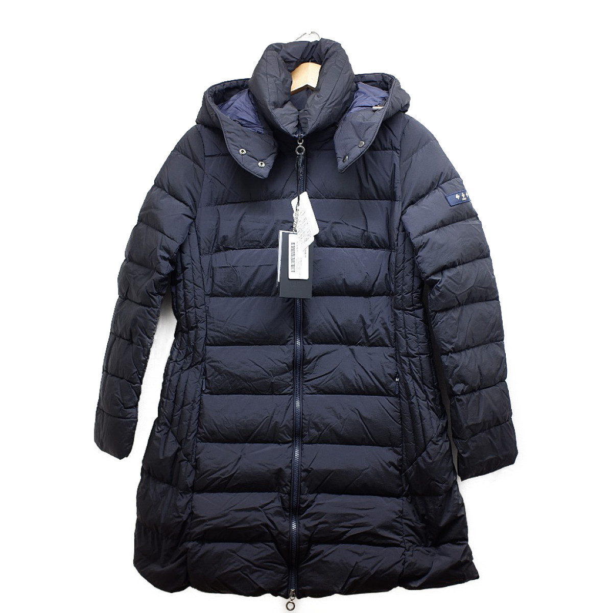 TATRASを浜松で買取。LTA19A4694 ネイビー POLITEAMA ダウンコートを