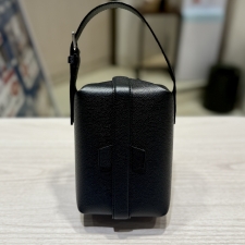 ヴァレクストラ ブラック ソフトカーフスキン トリックトラック クロスボディバッグ 買取実績です。