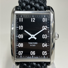 トムフォードのTFT001003 LARGE NO.001 レクタンギュラー クォーツ腕時計の買取実績です。