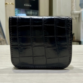 ワイルドスワンズのブラック クロコダイル PALM-V2 二つ折り財布の買取実績です。