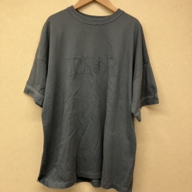 ディオールのブルー ストーンアイランドコラボ ロゴ半袖Ｔシャツ 493J638A0554の買取実績です。