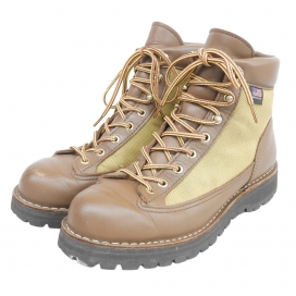 ダナーのカーキ 30440 ダナーライト マウンテンブーツの買取実績です。