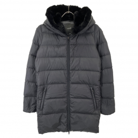 デュベティカのブラック CARYSDUE ラビットファー付キ ダウンコートの買取実績です。