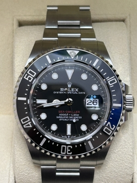 ロレックスの126600 シードゥエラー自動巻き腕時計の買取実績です。