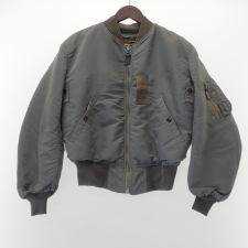 バズリクソンズ カーキ B-15D M13663 ミリタリージャケット 買取実績です。