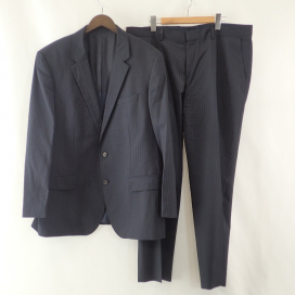 ヒューゴボスのブルー×ブラック 2Pスーツ/セットアップの買取実績です。