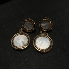 ダミアーニ マザーオブパール ドロップピアス D.SIDE 買取実績です。