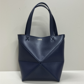 ロエベの24年製 パズルフォルドトートミニの買取実績です。