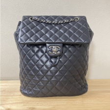 シャネル 23番台 シルバー金具 ネイビー ラムスキン マトラッセ リュック 買取実績です。