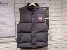 カナダグース 4151M グラファイト GARCON VEST ギャルソンベスト 買取実績です。