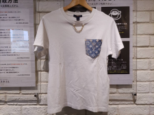 ルイヴィトン RW221J UOL FMTS16 モノグラムポケット クルーネックTシャツ 買取実績です。