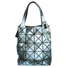 バオバオイッセイミヤケ 23年 BB33AG822 PLATINUMNEBULA プラチナムネビュラ ミニ 買取実績です。