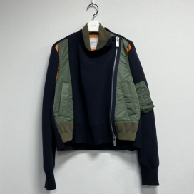 サカイのカーキ ネイビー 22-06293 MA-1 ドッキング スウェット ブルゾン ジャケットの買取実績です。