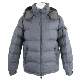 モンクレールの18年製 グレーカラー モンジュネーブル フード付ダウンの買取実績です。