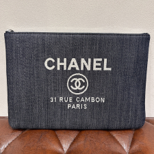 シャネル 21番台 デニム ドーウィルキャンバスクラッチバッグ 買取実績です。