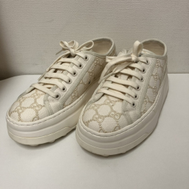 グッチのベージュ テニス1977 ローカットスニーカー 746766の買取実績です。