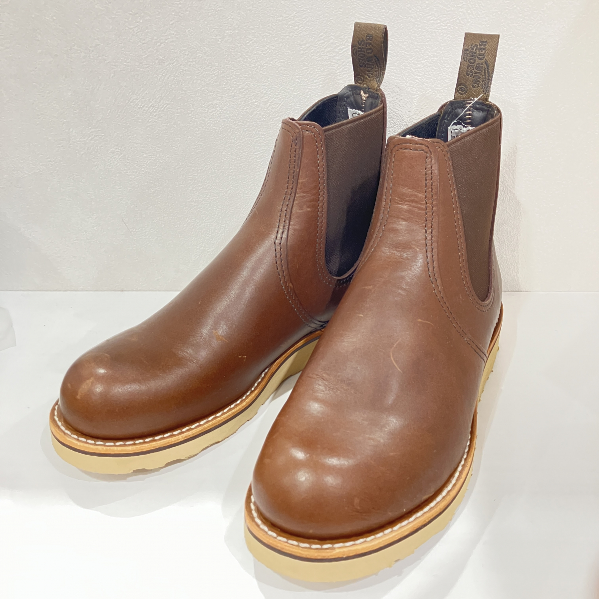 浜松入野でレッドウィングを買取。23年製のブラウンカラーでクラシック 