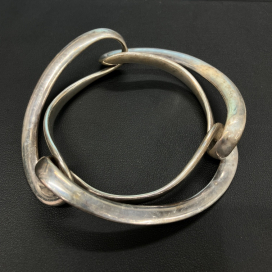 ジョージジェンセンのSV925 インフィニティバングル 452の買取実績です。