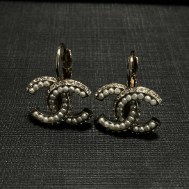 シャネルのパール×ラインストーン ココマーク ピアスの買取実績です。