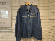 クリスチャンディオールとは？エコスタイル新宿店でディオールのアトリエロゴ刺繍インディゴデニムシャツ、213D589AY506を買取しました。状態は綺麗な状態の中古美品です。