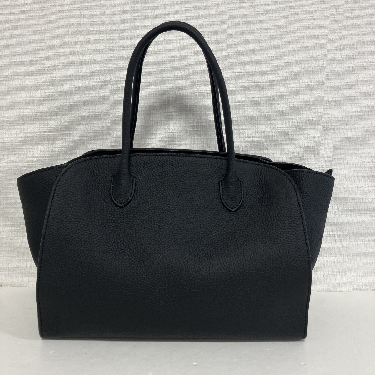 ザロウを心斎橋で買取。ブラックのマットグレインカーフスキンのマルロ 