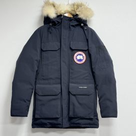 カナダグースの4567JM ネイビー CITADEL シタデル ダウンジャケットの買取実績です。