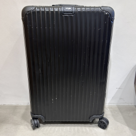 リモワの986.15 トパーズ ステルス 85L 4輪キャリーケースの買取実績です。