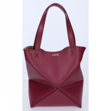 ロエベ 2024年製 ボルドー A657V25X01 パズルフォルド トートバッグ ミニ 買取実績です。