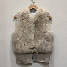 ソブ ベージュ ウール×カシミヤ ブルーフォックスファーベスト 買取実績です。