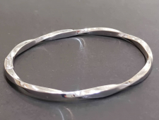 グラフ 750WG スパイラルバングル 15.5 買取実績です。