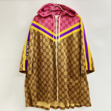 グッチ 550596 GG柄 バックプリーツ テクニカルジャージ ジップアップ フーディ 買取実績です。