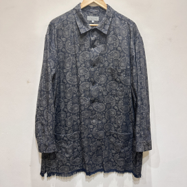 ヨウジヤマモトプールオムの23AW HJ-B43-008 インク染め裾フリンジペイズリーシャツの買取実績です。