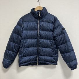 ディオールの943C449A4462 ネイビー テクニカル ジャカード パファージャケットの買取実績です。