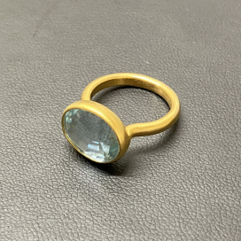 マリーエレーヌドゥタイヤックの22KYG アクアマリン プリンセスリングの買取実績です。