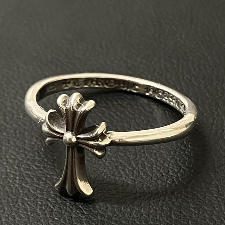 クロムハーツを神戸三宮で買取。925のCHクロス、バブルガムリングを