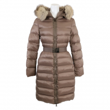 モンクレール ベージュ TINUVIEL ベルト付き ダウンコート 買取実績です。