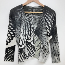 イッセイミヤケ　プリーツプリーズ モノトーン モーション ブラウス PP71-J0682 買取実績です。