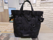 バレンシアガ 6440292BKPI1000 Army アーミートートバッグS 買取実績です。