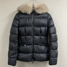 モンクレール 22年製 ブラック BOED ショートダウンジャケット 買取実績です。