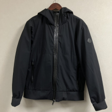 モンクレール 18年製 ブラック BELLOY ベロイ ナイロン ダウンジャケット 買取実績です。