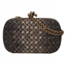 ボッテガ・ヴェネタ ブラウン イントレチャート チェーンクラッチバッグ ノット 買取実績です。