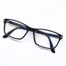 トムフォード TF5295-F-B 001 アジアンフィット スクエアシェイプ メガネフレーム 度入り 買取実績です。