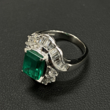 エメラルド Pt900 D1.11 エメラルドリング 買取実績です。