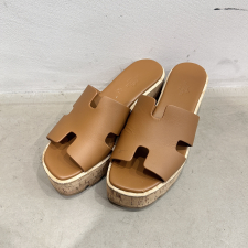 エルメス エズ30 レザー Hカットアウト コルクプラットフォームサンダル 買取実績です。